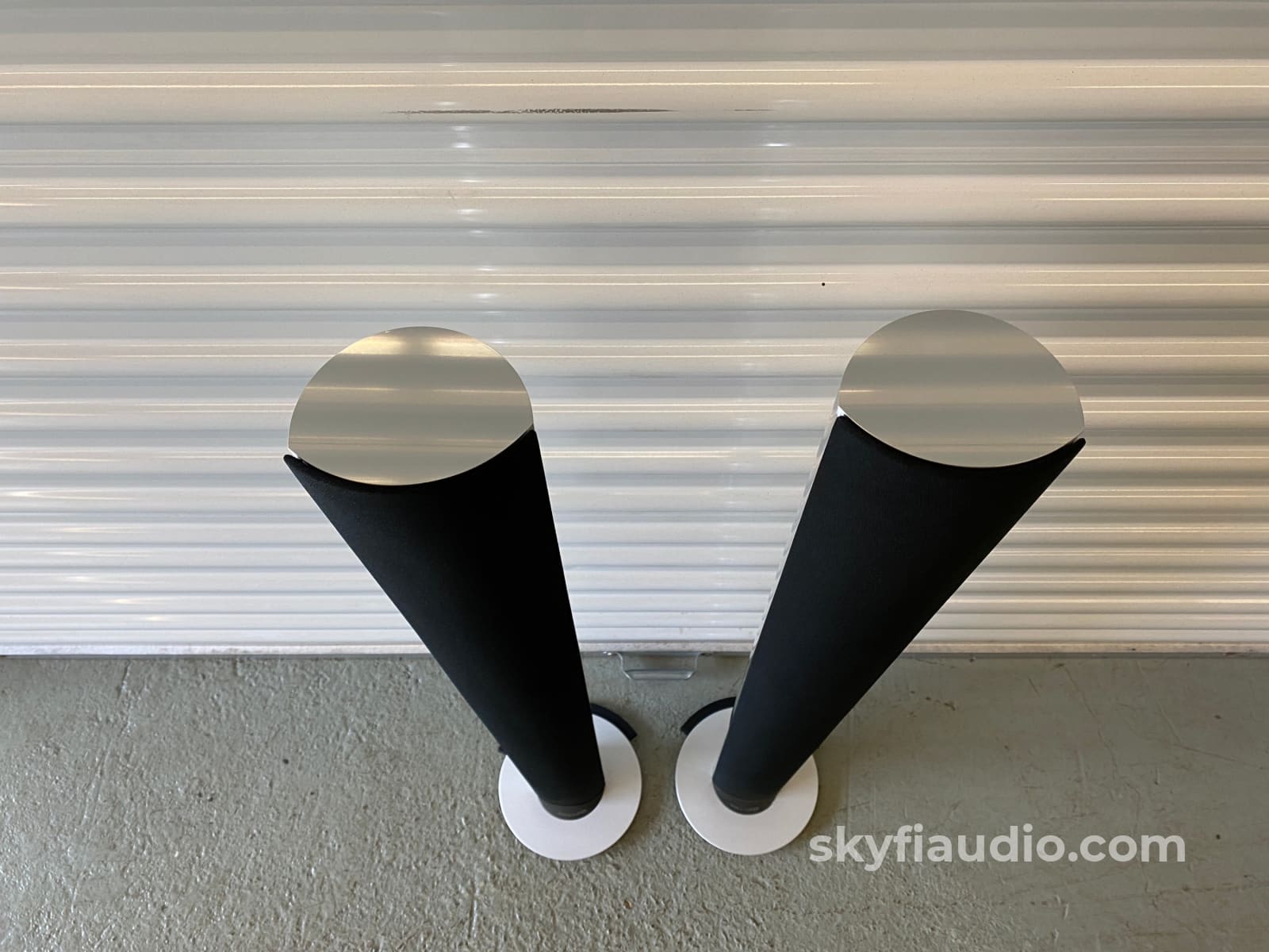 Bang & Olufsen BeoLab 6000 Active (Powered) Floorstanding Speakers