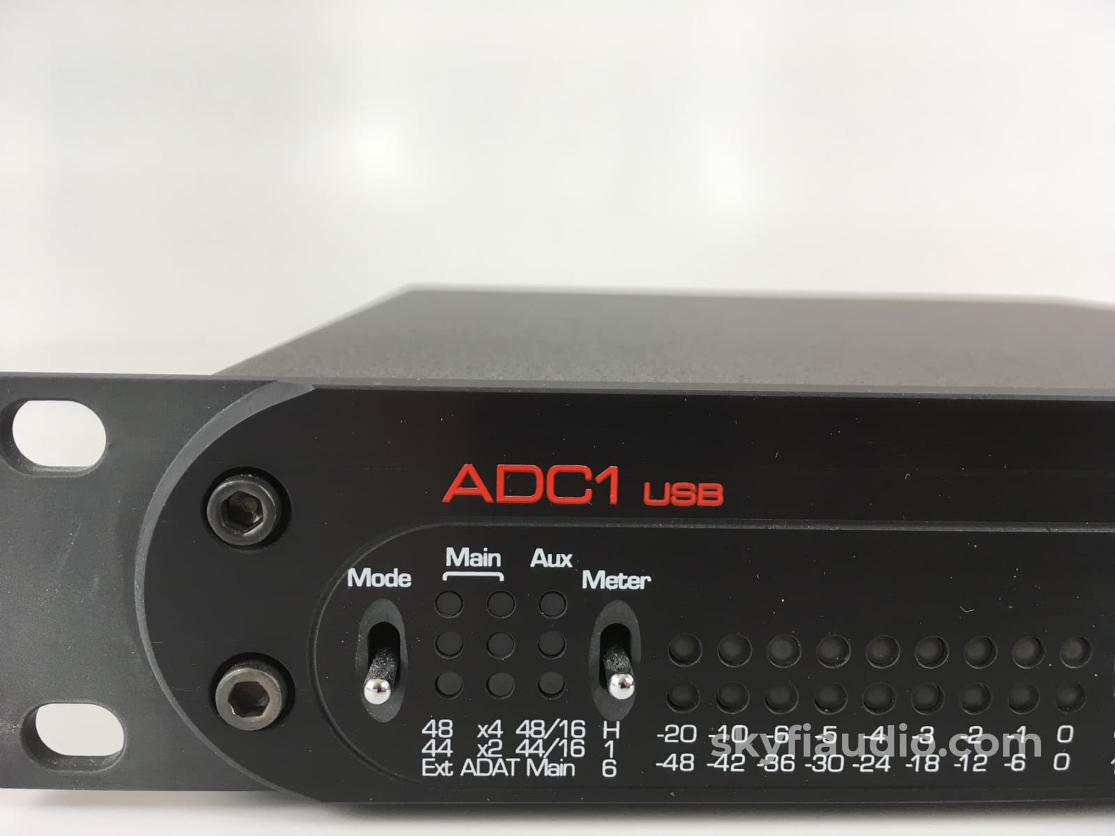 Benchmark Adc1-Usb Analogue To Digital Converter Amplifier
