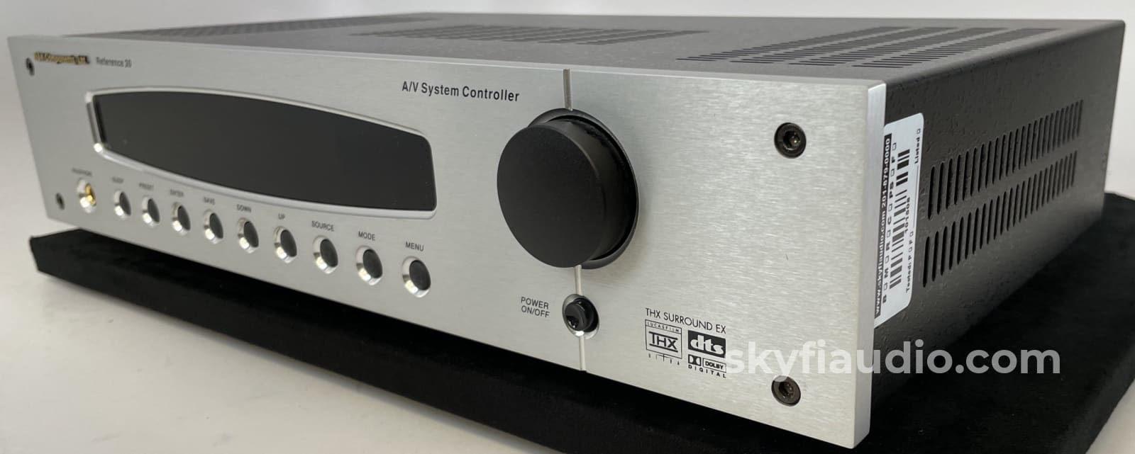 B&K Reference 30 Preamplifier And Surround Sound Processor