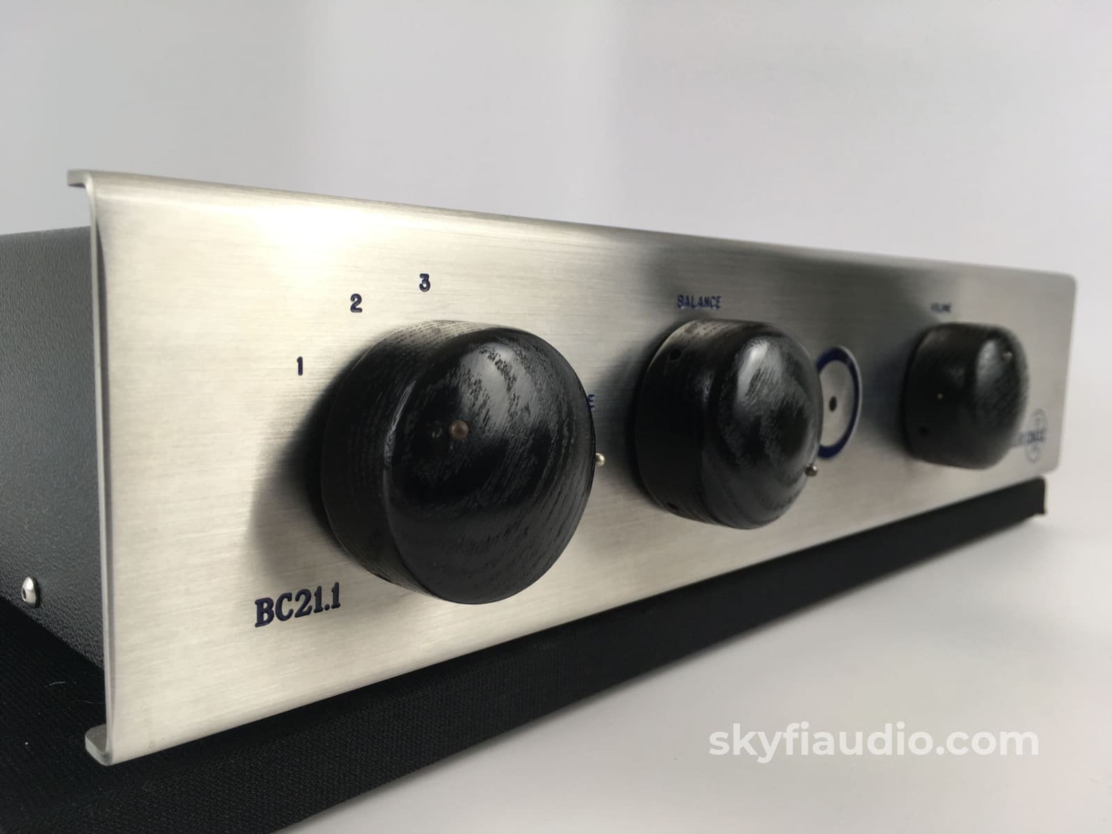 Blue Circle Audio Bc21.1 Tube Preamp With Stepped Attenuator Preamplifier
