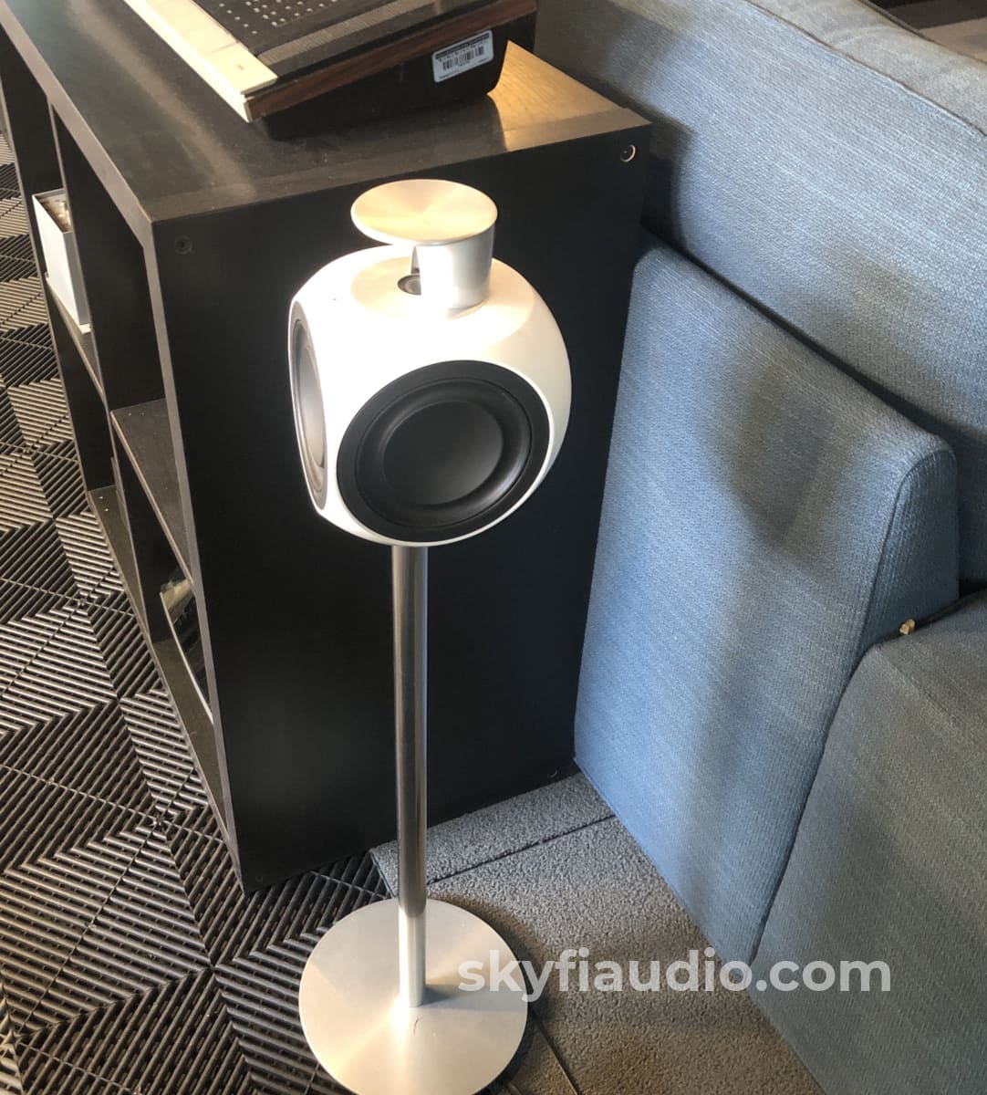 B&O (Bang & Olufsen) BeoLab 3 Powered Speakers - With Stands