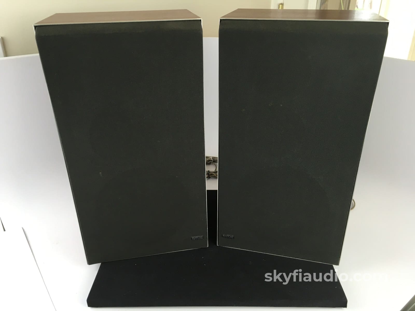 B&O (Bang & Olufsen) Beovox S45-2 Speakers