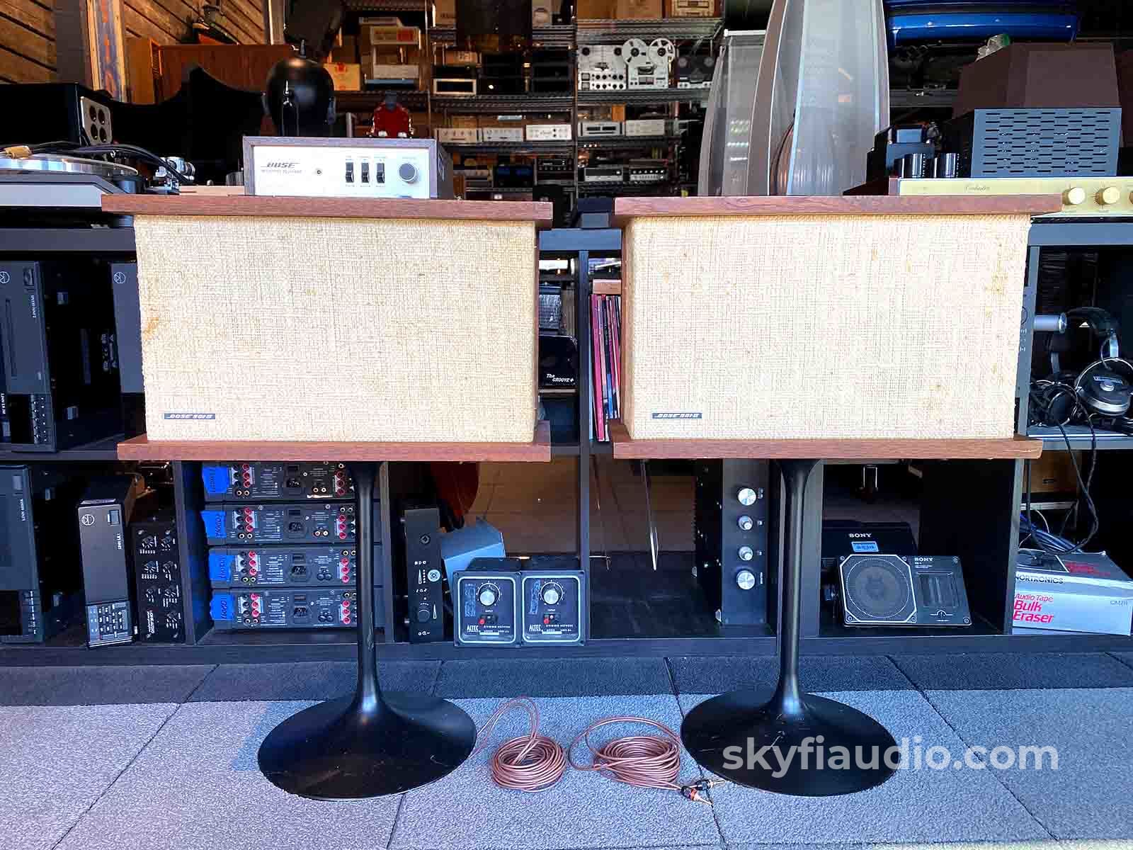 Bose 901 Series Ii Direct/Reflecting Vintage Speakers - W/Original Eq And Tulip Stands