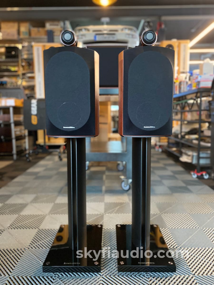 Bowers & Wilkins 805D3 Stand Mounted Speakers In Rosenut Complete!