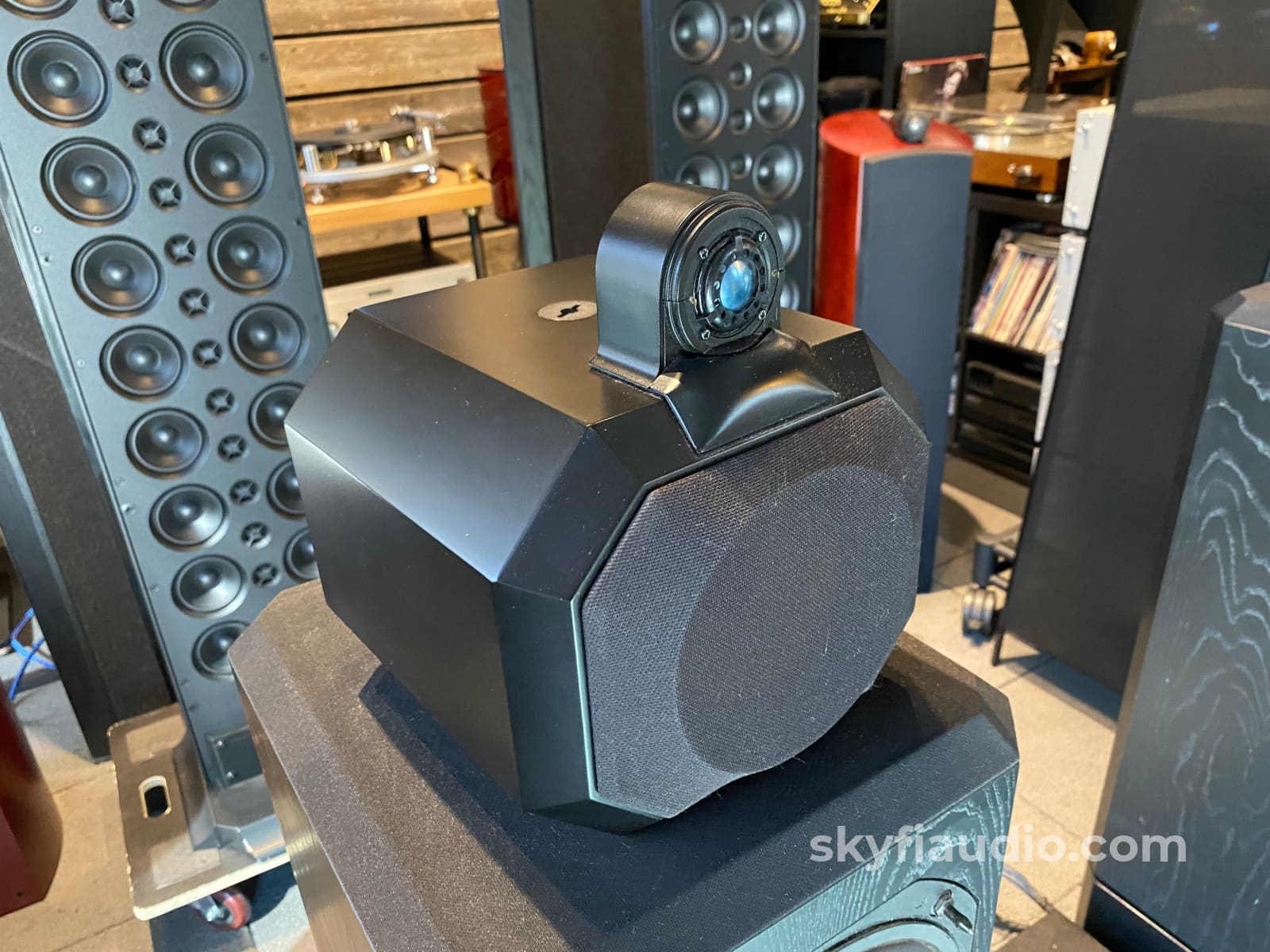 Bowers & Wilkins Matrix 802 Series 2 Speakers - W/External Crossovers Stands And Boxes