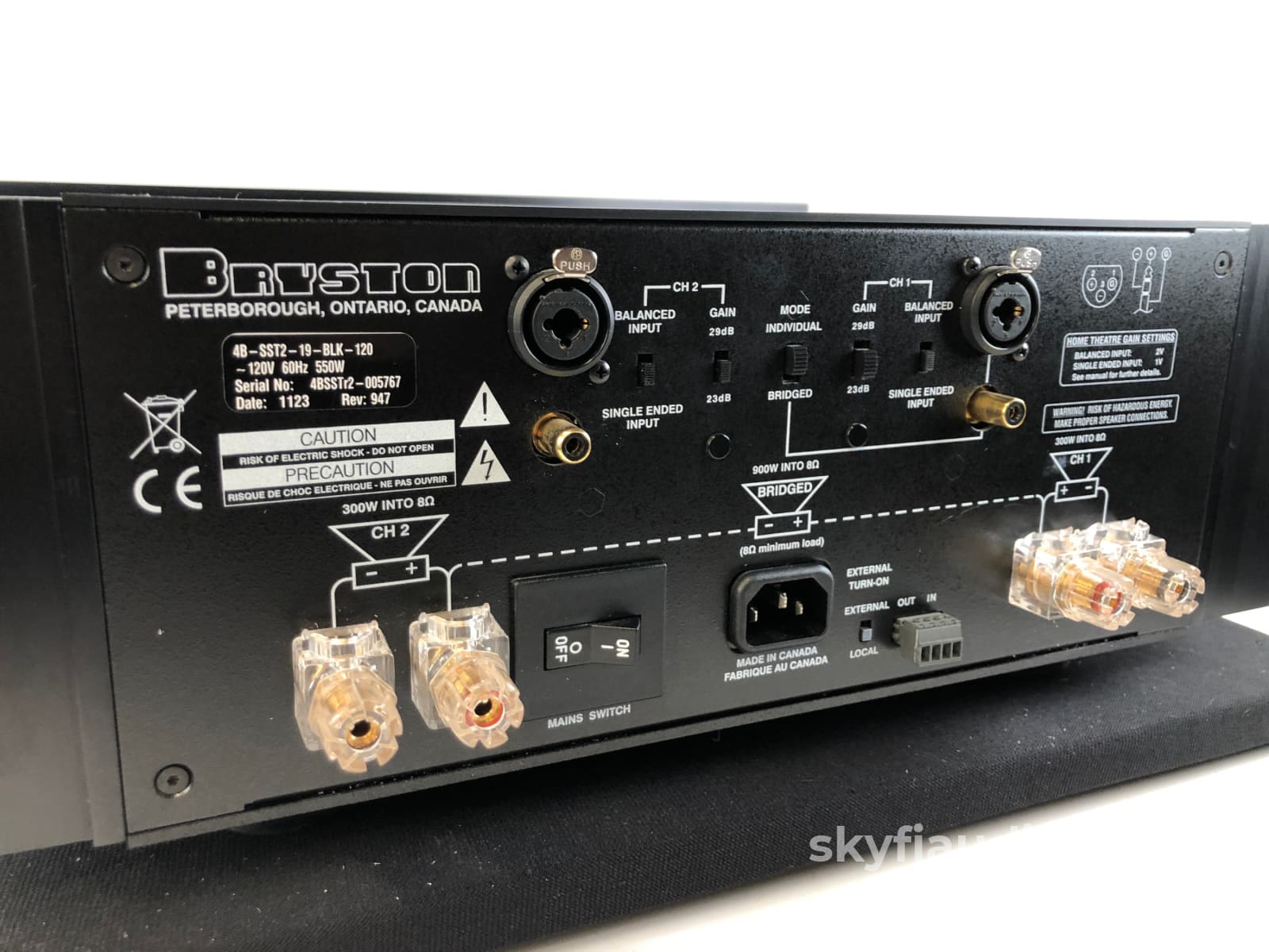 Bryston 4B-Sst2 Amplifier - Barely Used And Complete