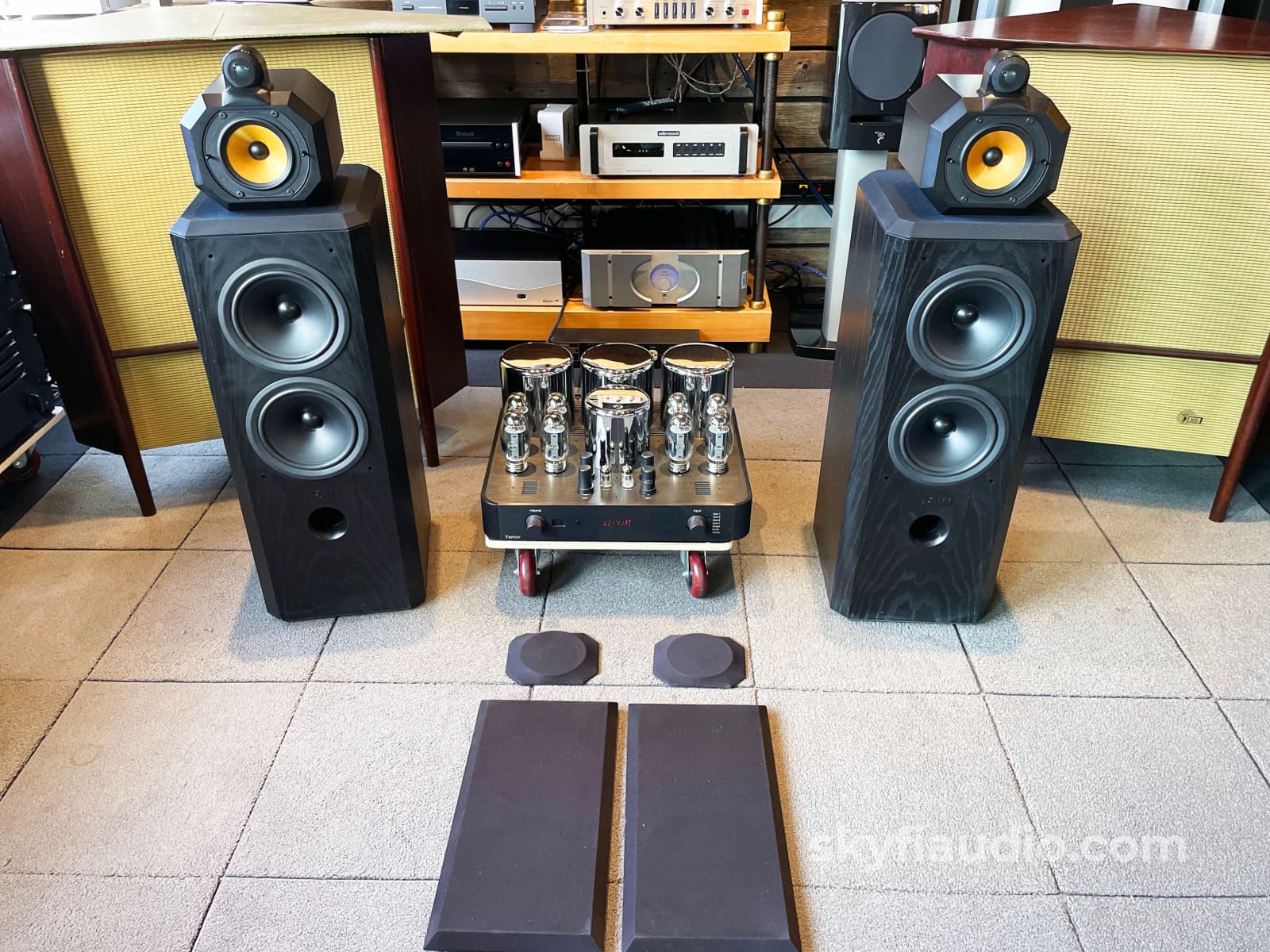 B&W (Bowers & Wilkins) Matrix 802 Series 3 Speakers - Survivors