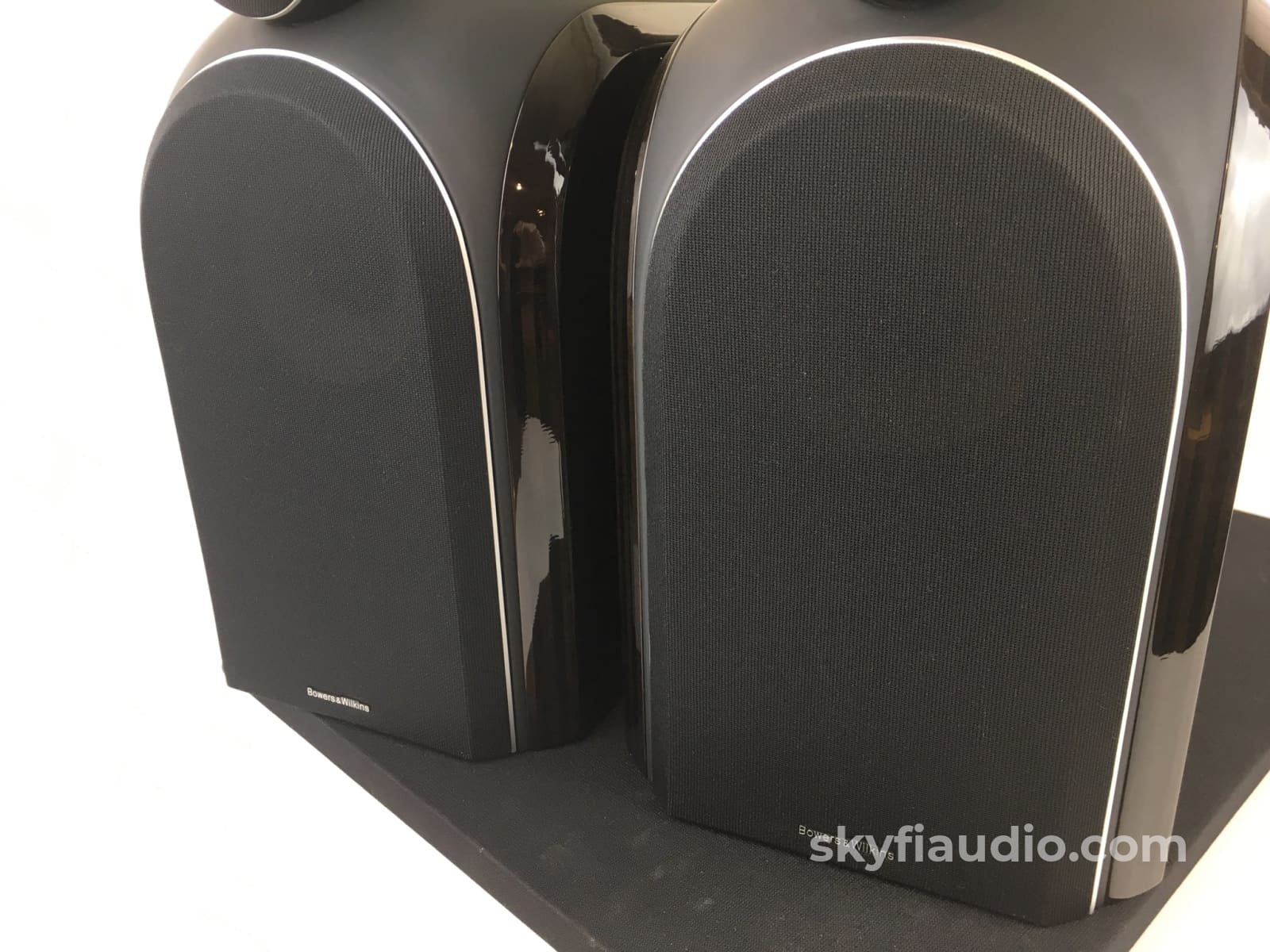 B&W (Bowers & Wilkins) Pm1 Speakers With Matching Stands And Original Box
