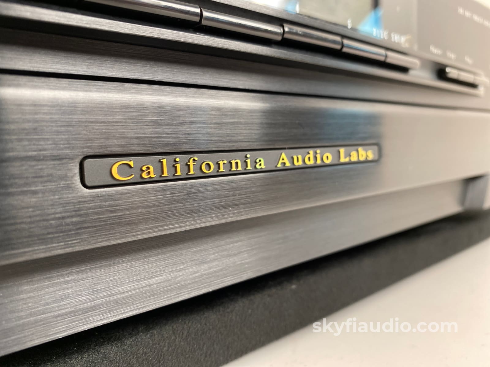 Cal (California Audio Labs) Cl-10 Cd Changer 20-Bit + Hdcd Capable Digital