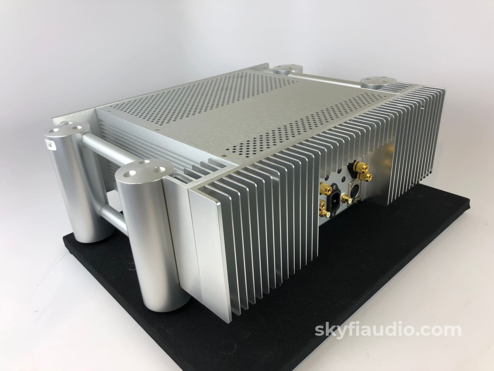 Chord Spm-1050 Solid State 200W Amplifier