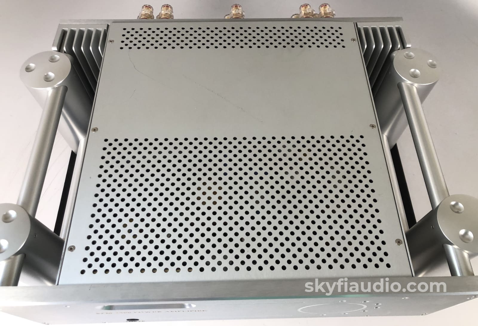 Chord Spm-2400 Multi-Channel Amplifier - 5 X 135W