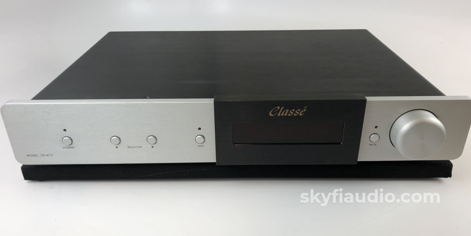 Classe Audio Cp-47.5 Solid State Analog Preamp With Remote Preamplifier