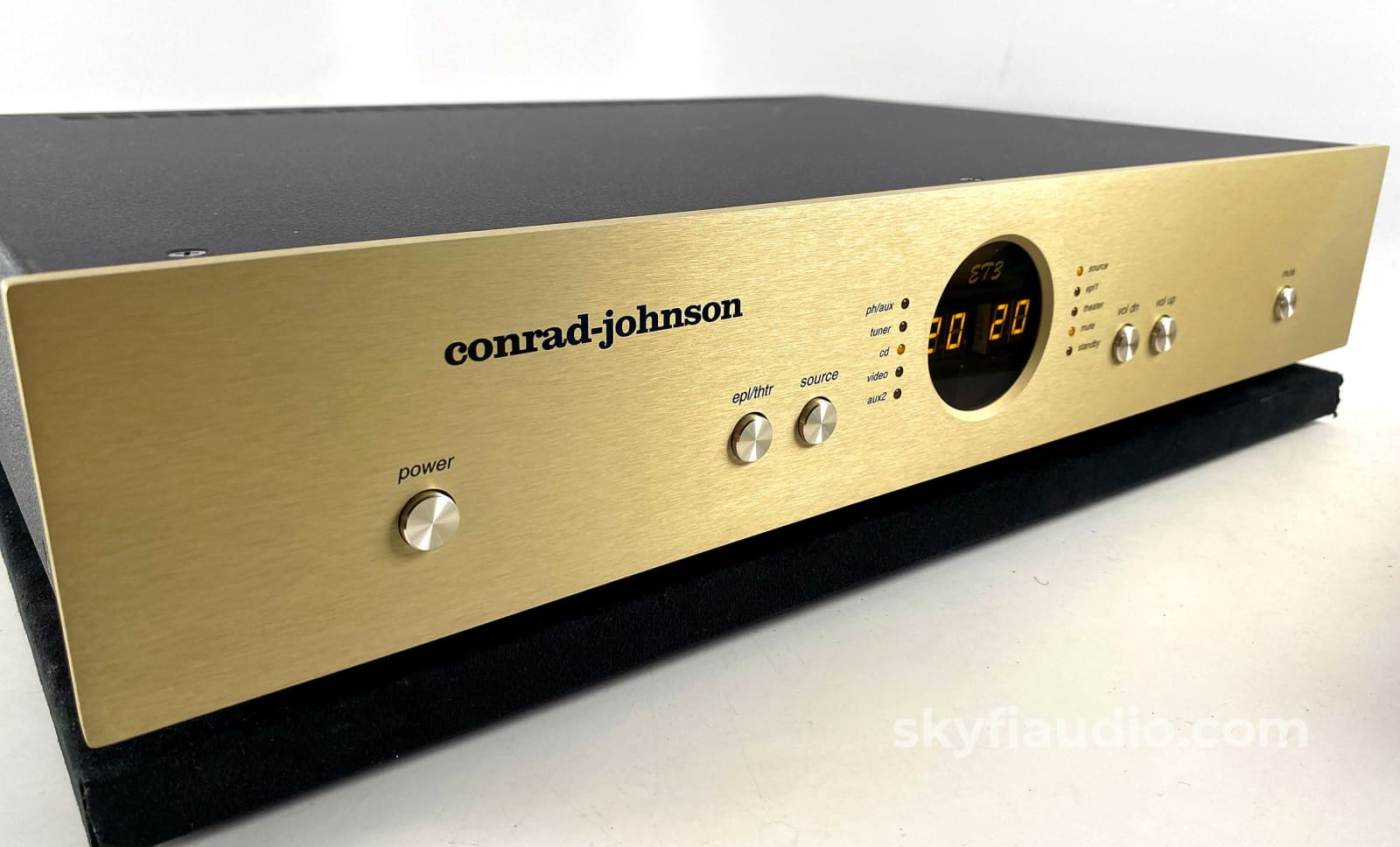 Conrad Johnson Et3 All Tube Analog Preamp With Remote Preamplifier