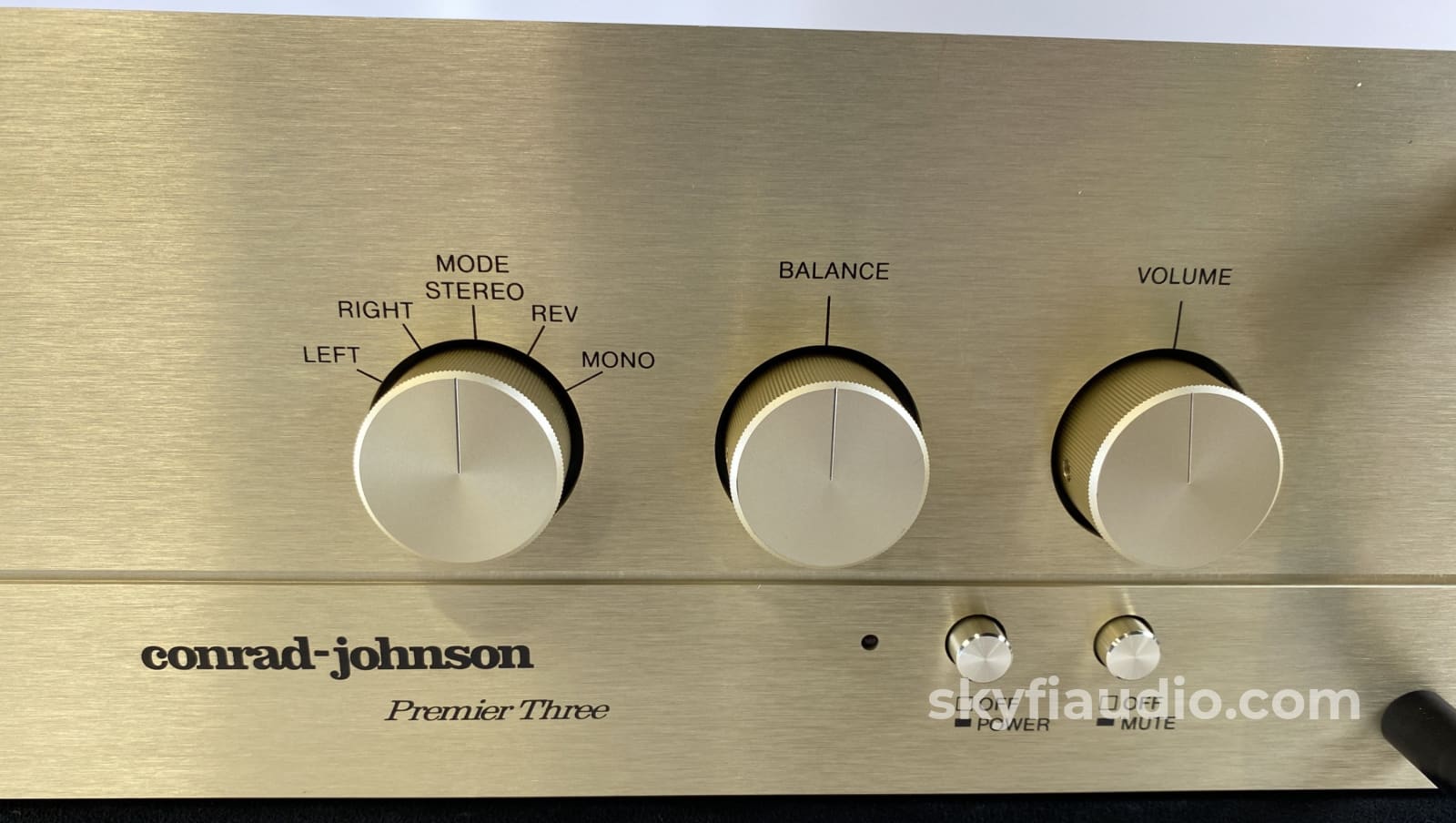 Conrad-Johnson - Premier Three Tube Preamp With Phono Stage Fully Serviced Preamplifier