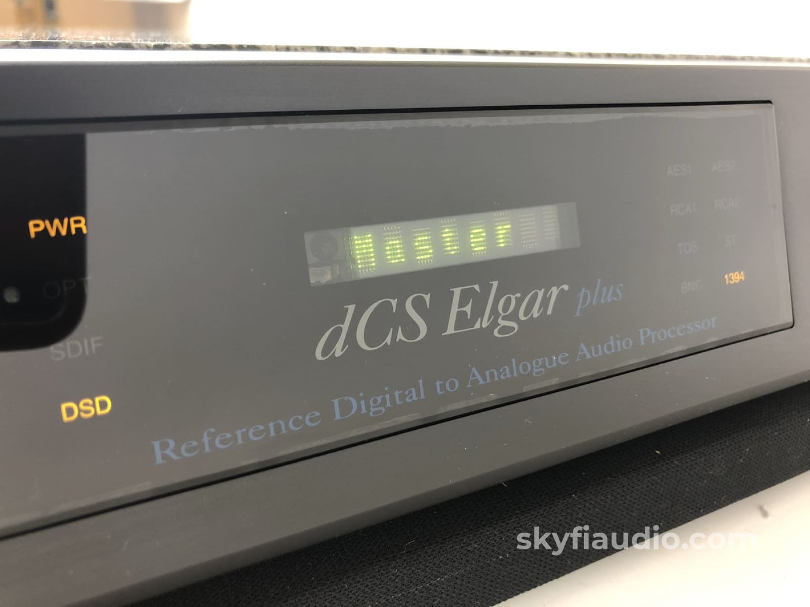 DCS Elgar Plus エルガープラス D/Aコンバーター オーディオ 音響 ジャンク F6700604 - オーディオ機器