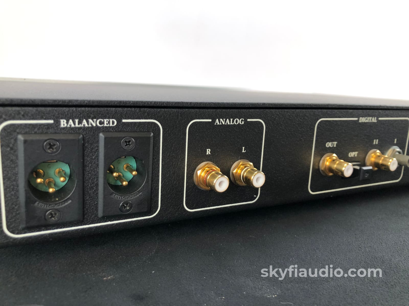 Ead (Enlightened Audio Designs) Dsp-7000 Series Iii Dac Cd + Digital