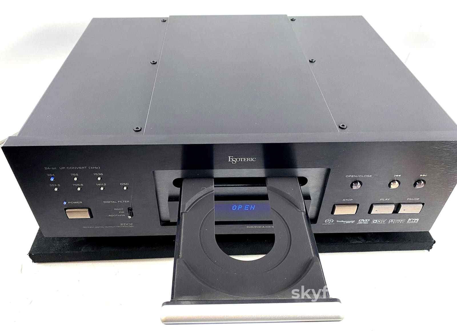 Esoteric Dv-50 - Sacd And Cd Player In Rare Black Finish + Digital