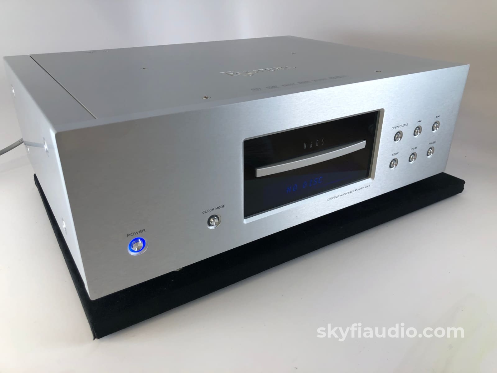 Esoteric UX-1 - SACD / CD / DVD-A / DVD Player - Complete Package