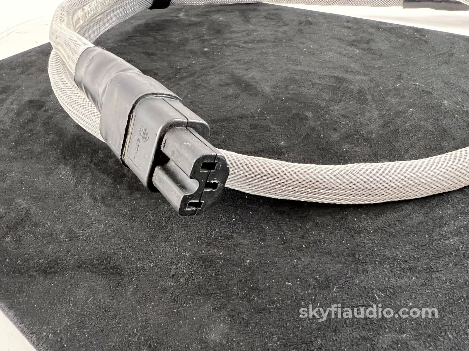 First Impression Music (Fim) Solid Silver Power Cable - 6 Cables