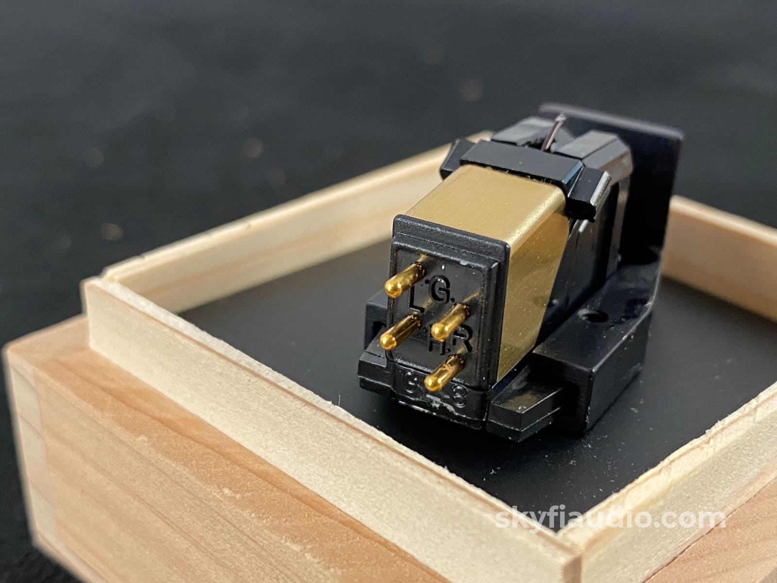 Grado Gold Phono Cartridge - Customized For Vpi Tonearms Mi (Moving-Iron)