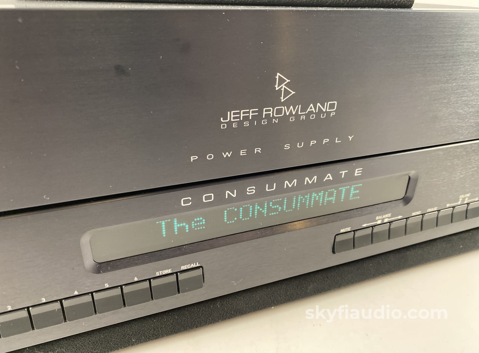Jeff Rowland Design Group Consummate Dual Chassis Preamplifier