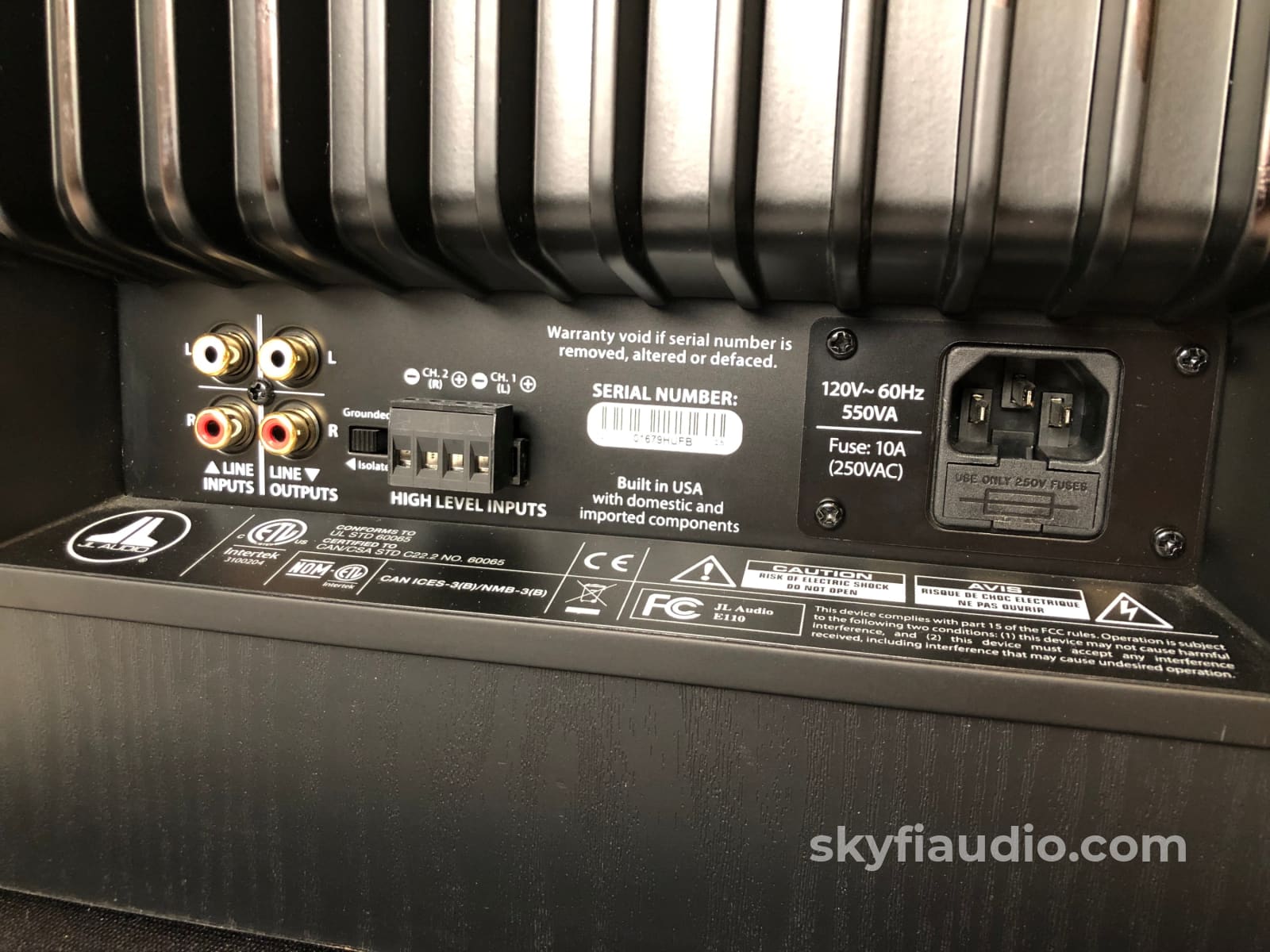 Jl Audio E-Sub E110 Powered Subwoofer - Amazing Depth Speakers