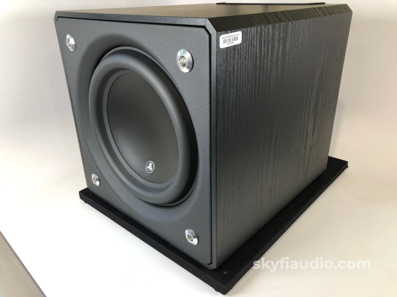 Jl Audio E-Sub E110 Powered Subwoofer - Amazing Depth Speakers