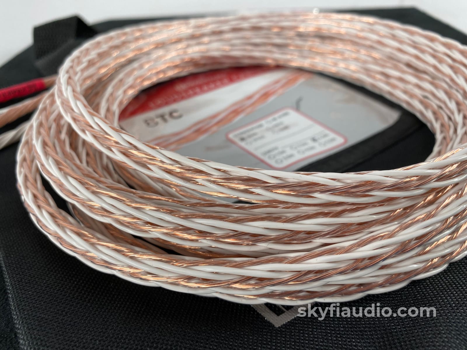 Kimber Kable Ascent Series 8Tc Speaker Cable Pair - 2.5M Cables