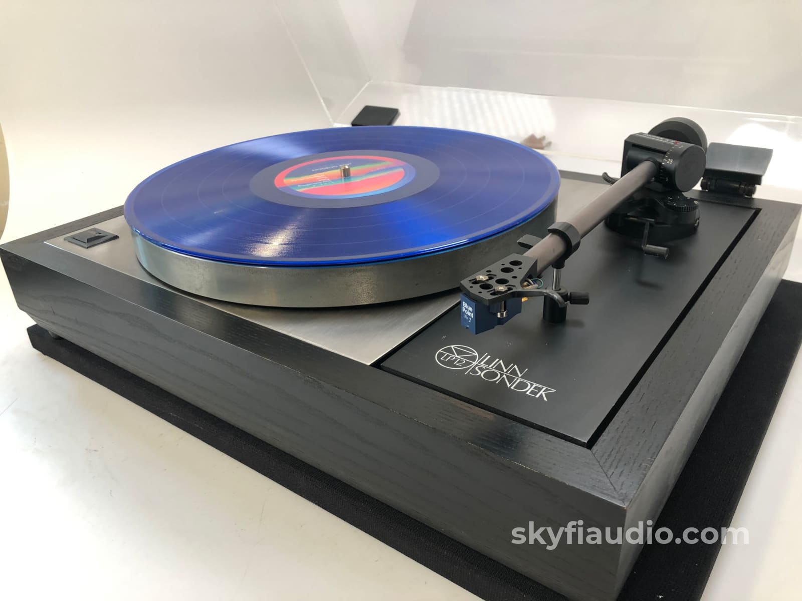 Legendary Linn Lp12 Turntable With New Sumiko Blue Point No. 2 Cartridge
