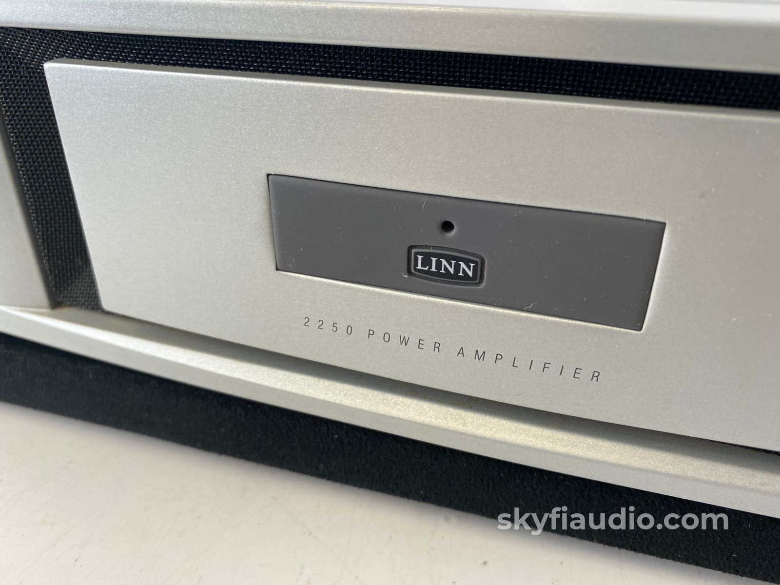 Linn 2250 Stereo Power Amplifier With 100W X 2