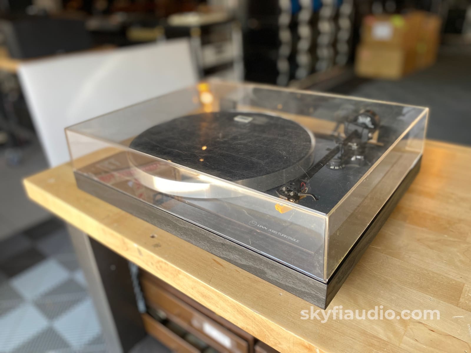 Linn Axis Turntable with Audio-Technica Cartridge - Serviced