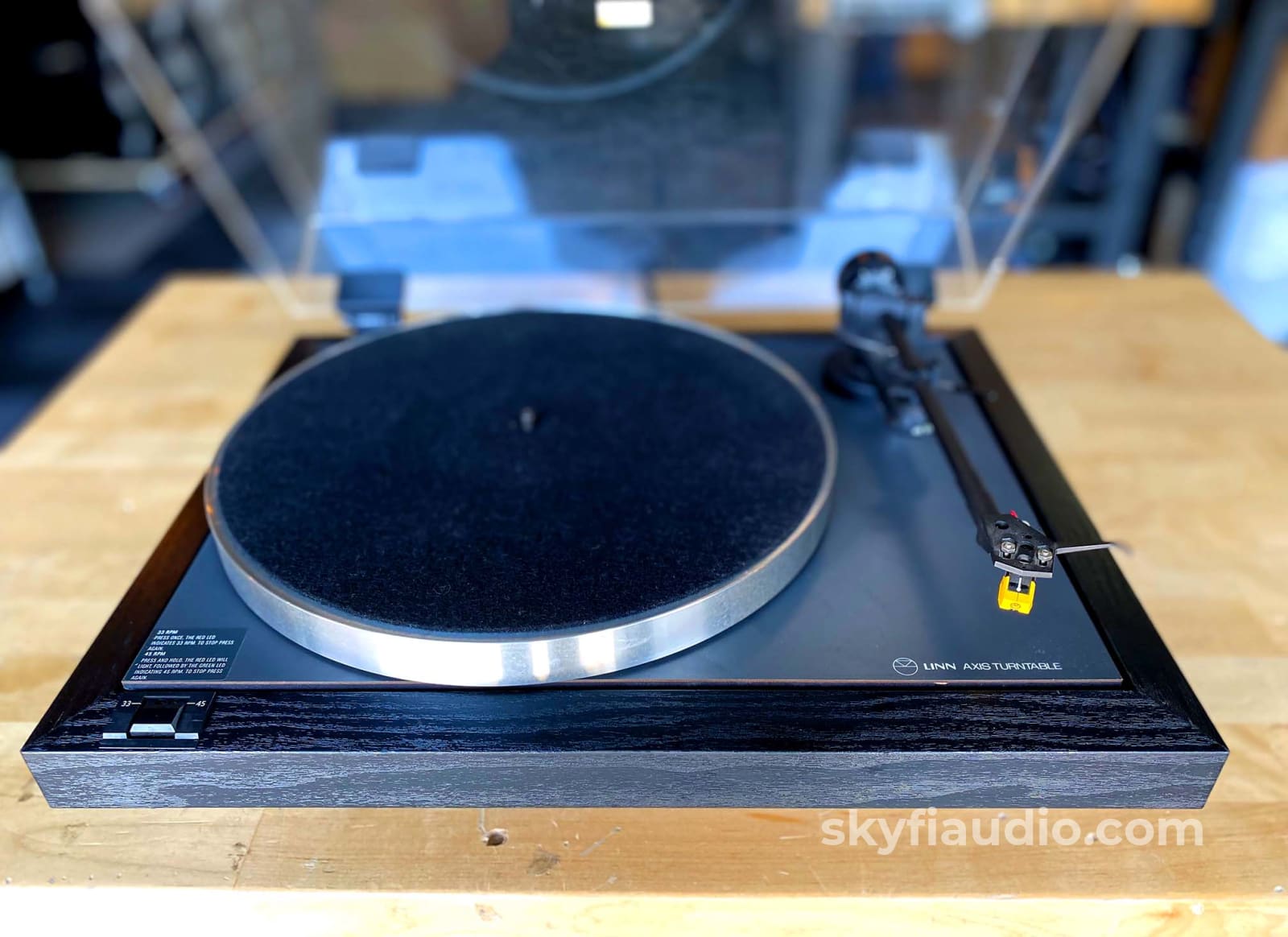 Linn Axis Turntable with Audio-Technica Cartridge - Serviced