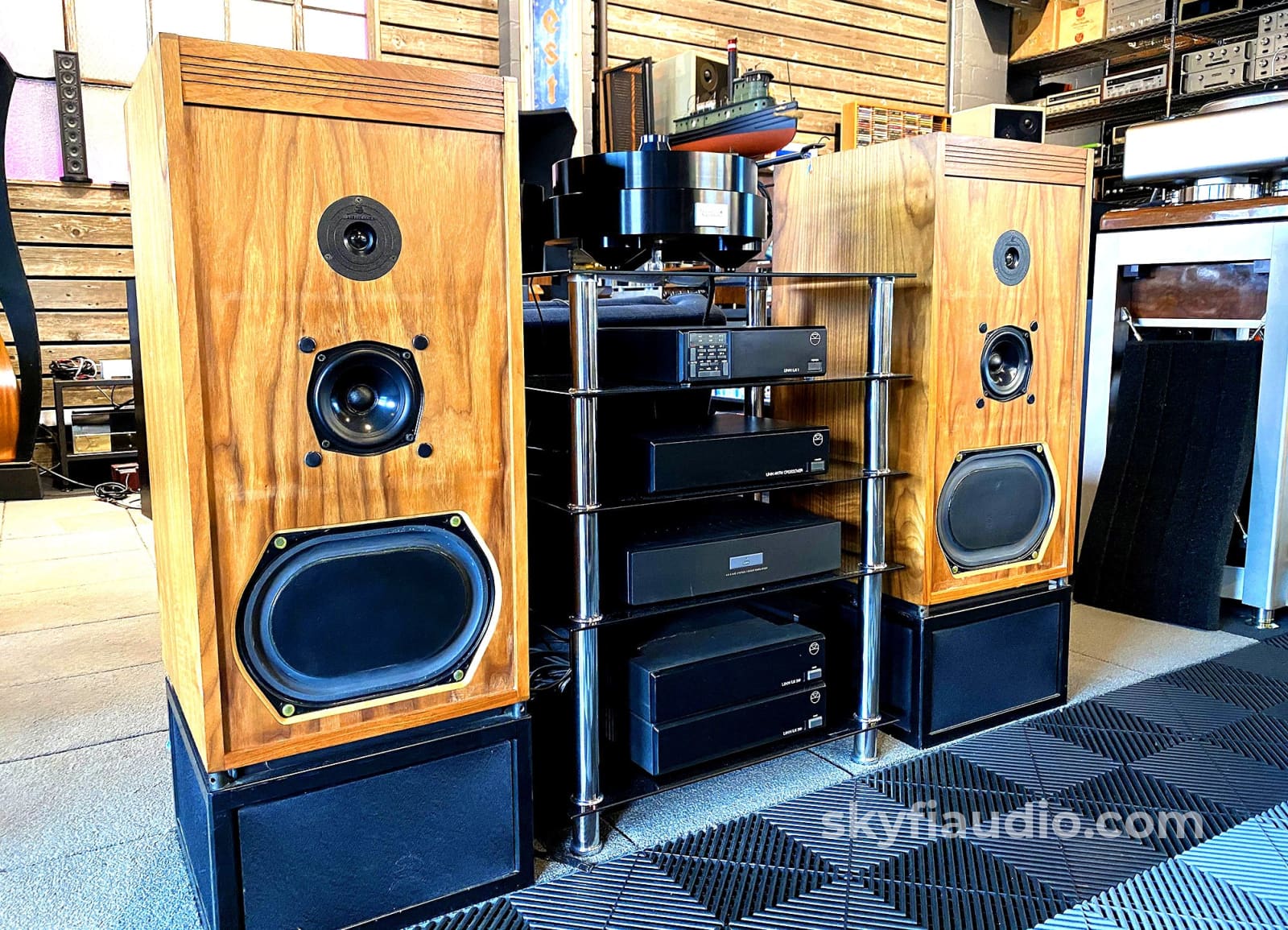 Linn Isobarik Active Speaker System Pms - A True Classic And Complete Set Speakers