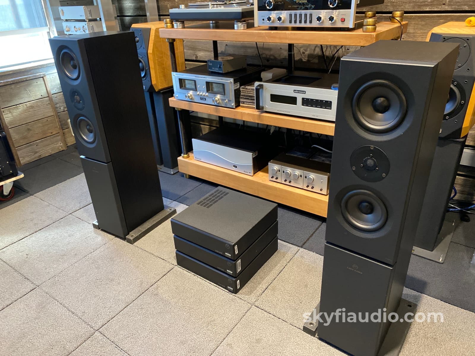 Linn Kaber Active Speakers With 3 X Lk-100 Amps And Crossover Cards