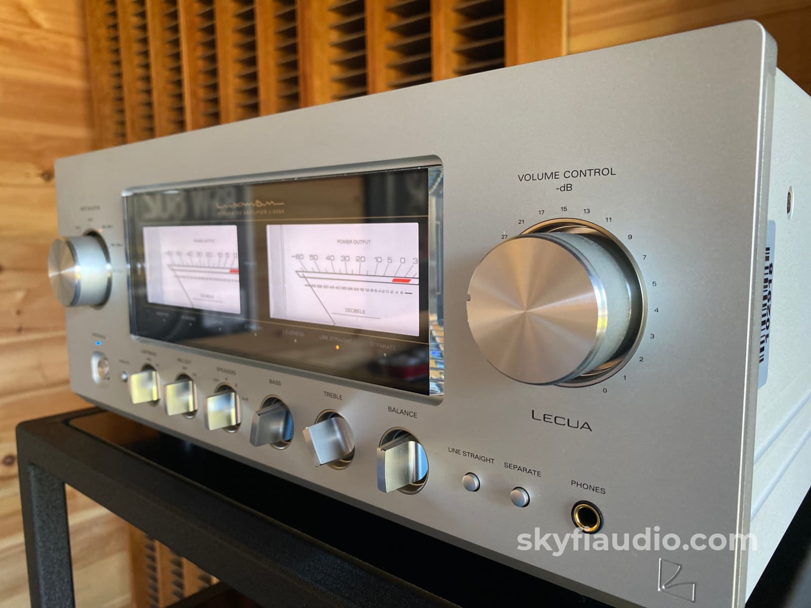 Luxman L-509X Solid State Integrated Amplifier - Demo And Complete