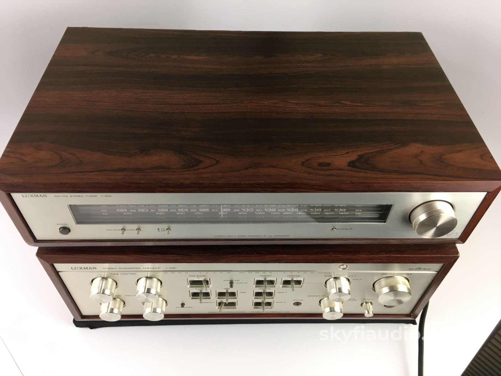 Luxman L-580 Integrated Amplifier And T-400 Tuner