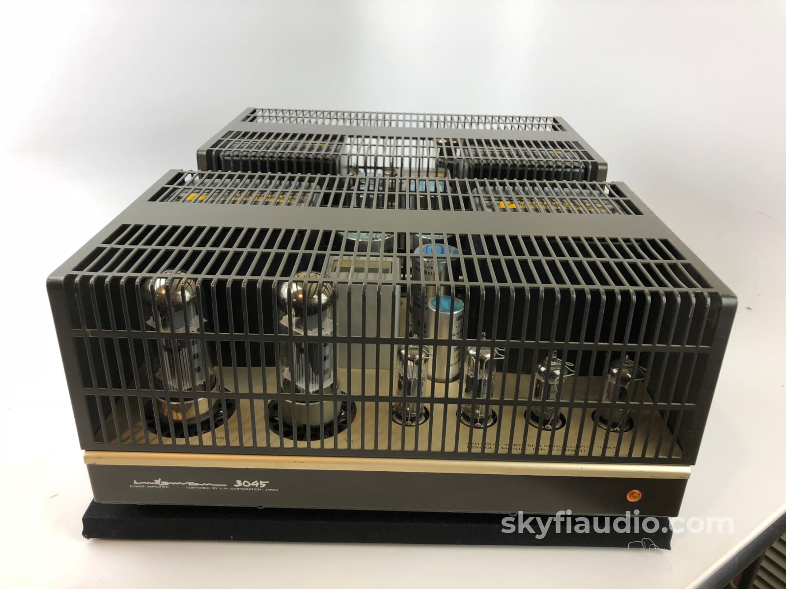 Luxman MB-3045 Tube Monoblock Amplifier Pair – SkyFi Audio