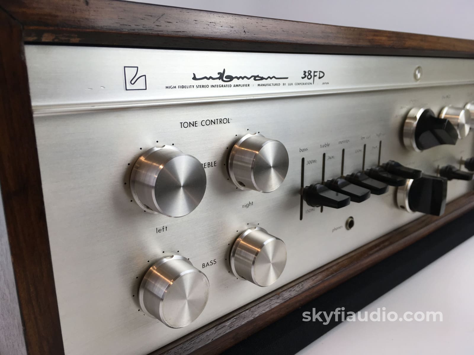 Luxman SQ-38FD Tube Integrated Amplifier 100V 240V (120V)