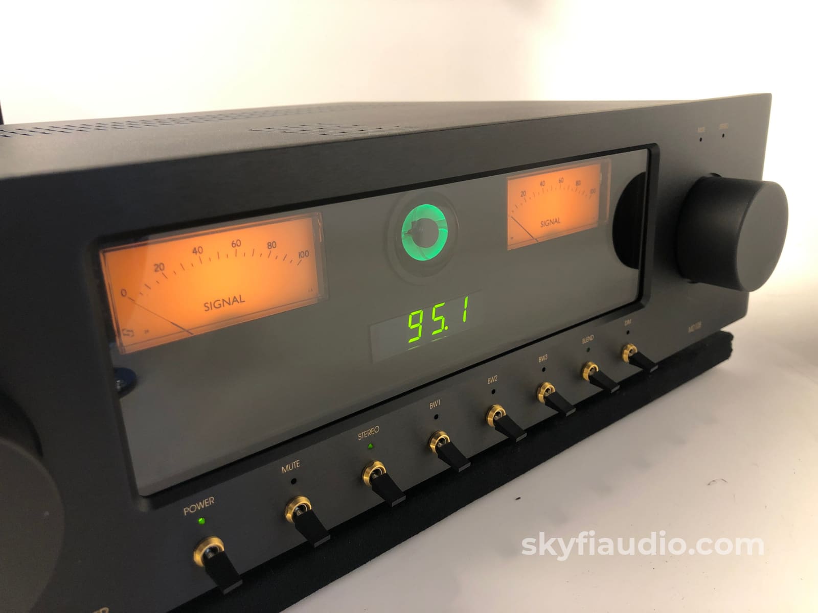 Magnum Dynalab Md-108T Fm Tuner With Magic Eye