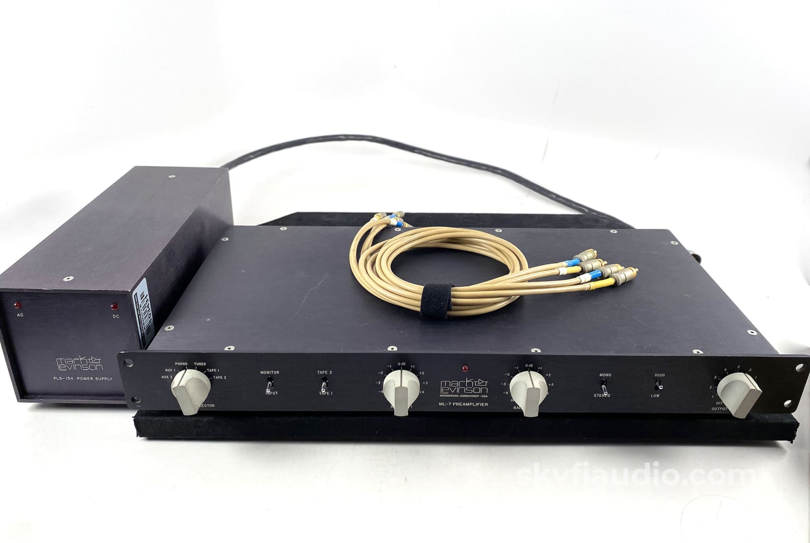 Mark Levinson Ml-7 Vintage Analog Preamp - With Phono Stage Preamplifier