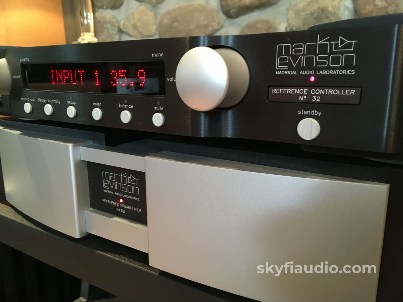 Mark Levinson No.32 Flagship Preamp With Phono Preamplifier
