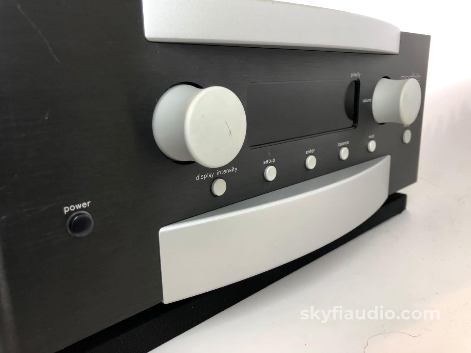 Mark Levinson No.383 Integrated Solid State Stereo Amplifier
