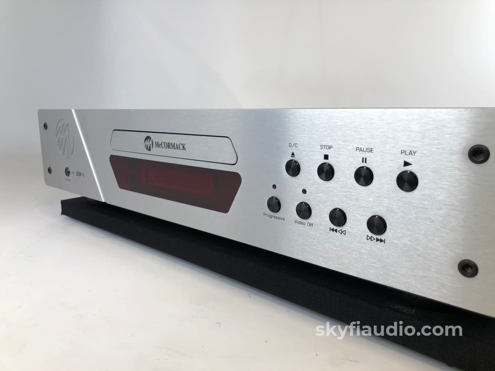 Mccormack Udp-1 Sacd/Cd Player - Burr-Brown Dacs Complete With Remote Box And Manual Cd + Digital