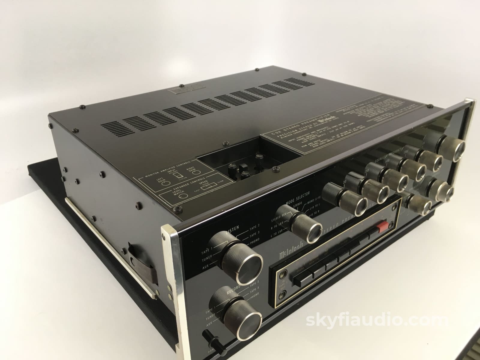 Mcintosh C-32 Solid State Preamp Preamplifier