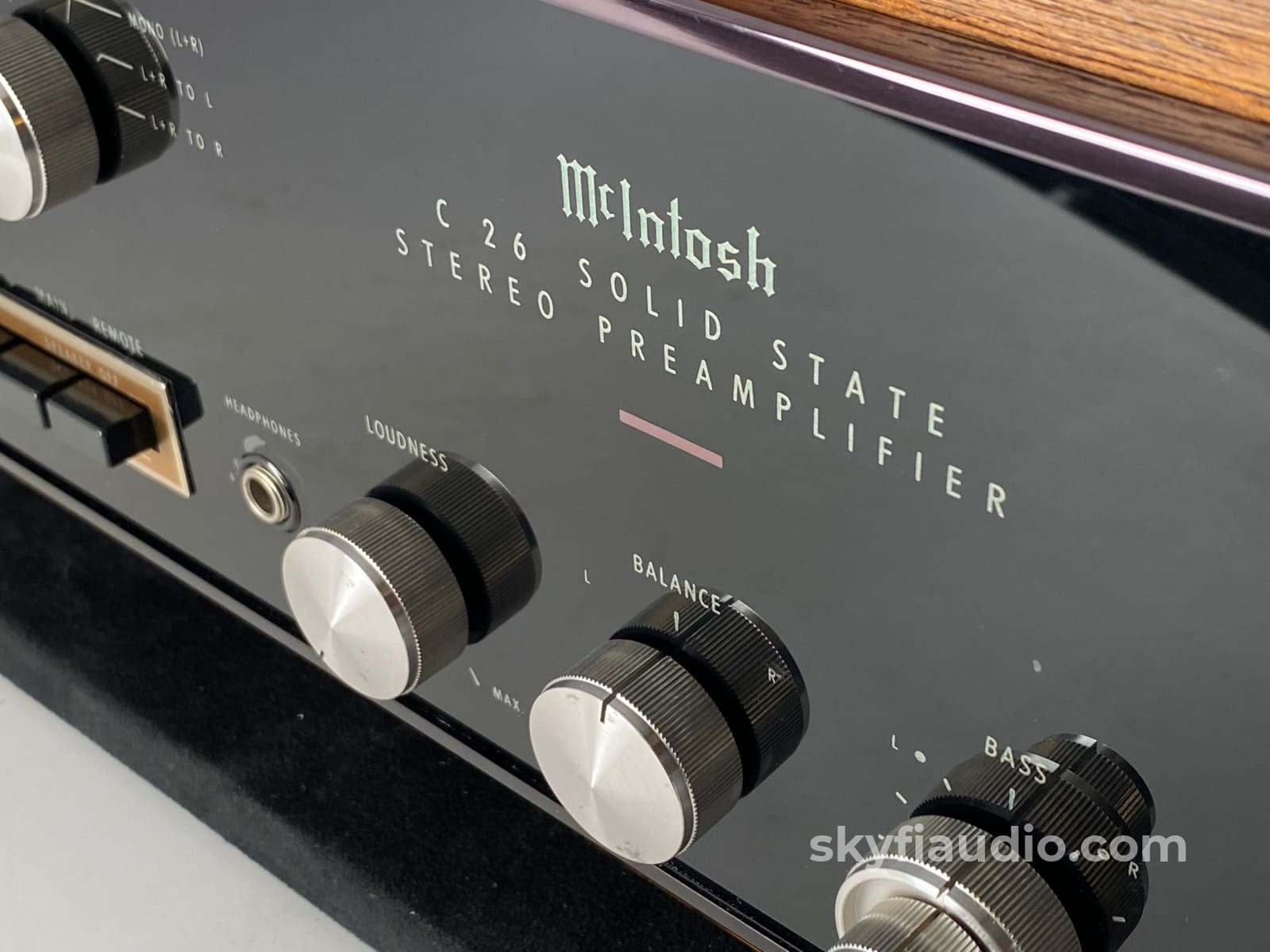 Mcintosh C26 Vintage Preamp In Gorgeous Wood Case Serviced Preamplifier