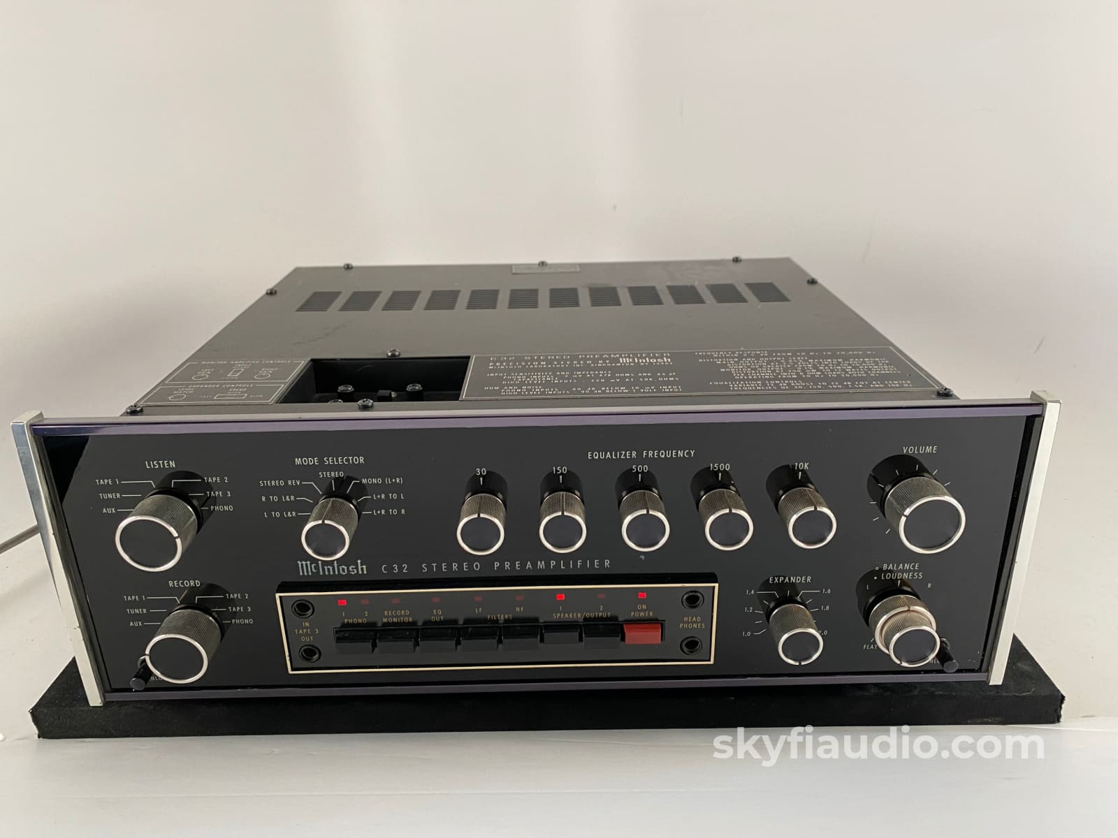 Mcintosh C32 Vintage Analog Preamplifier With Phono