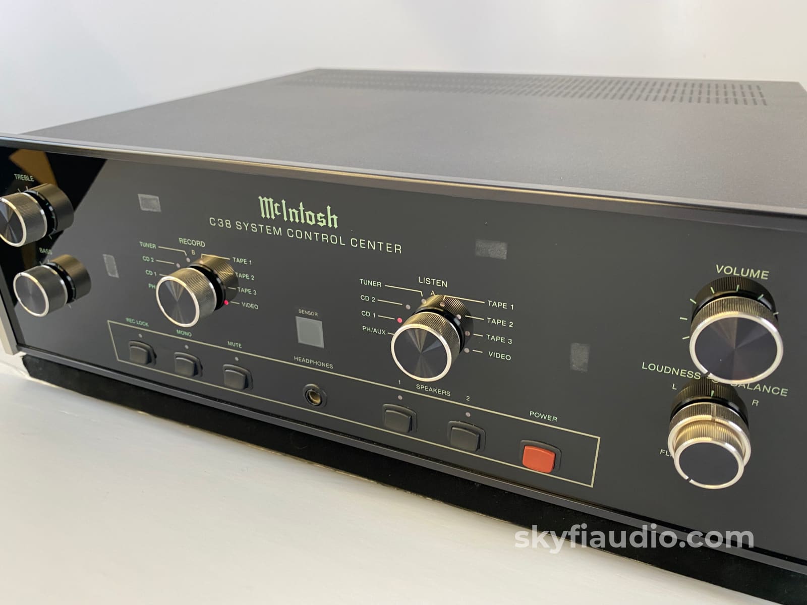 Mcintosh C38 Preamplifier - Full Featured Including Phono Stage