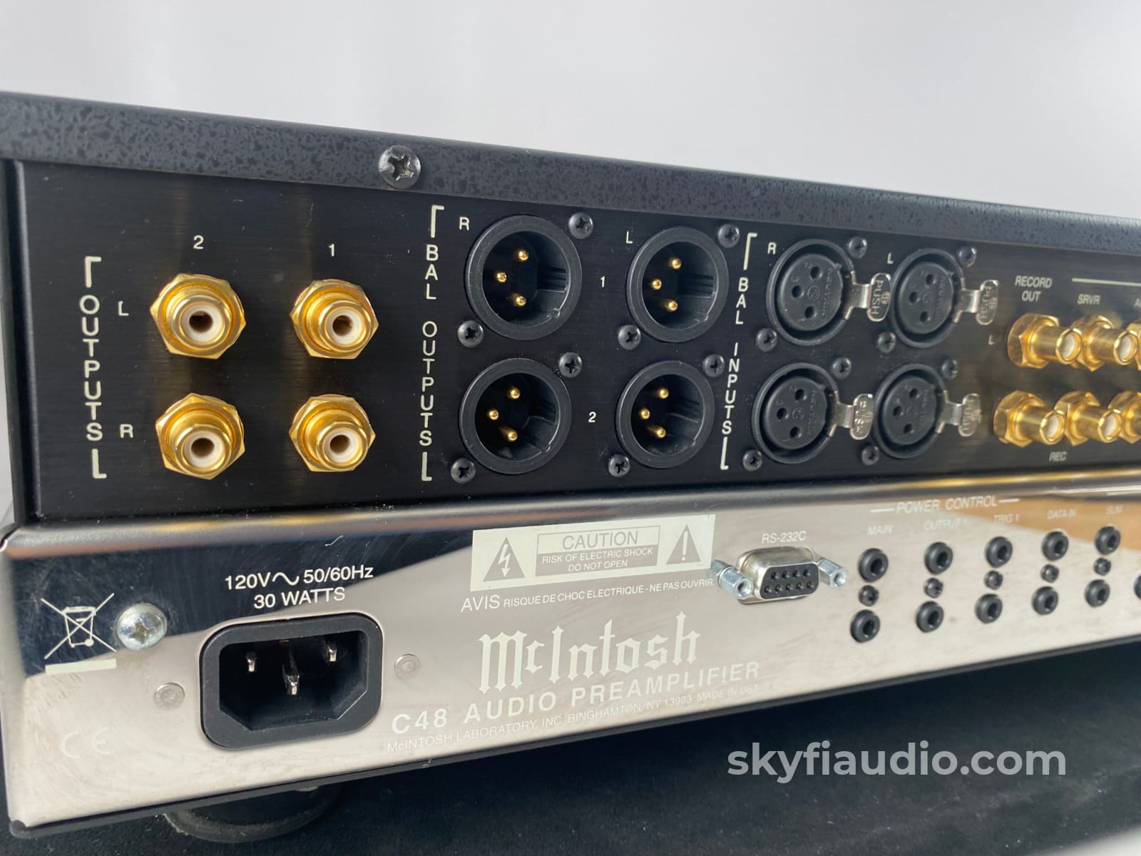 Mcintosh C48 Preamplifier With Built In Dac