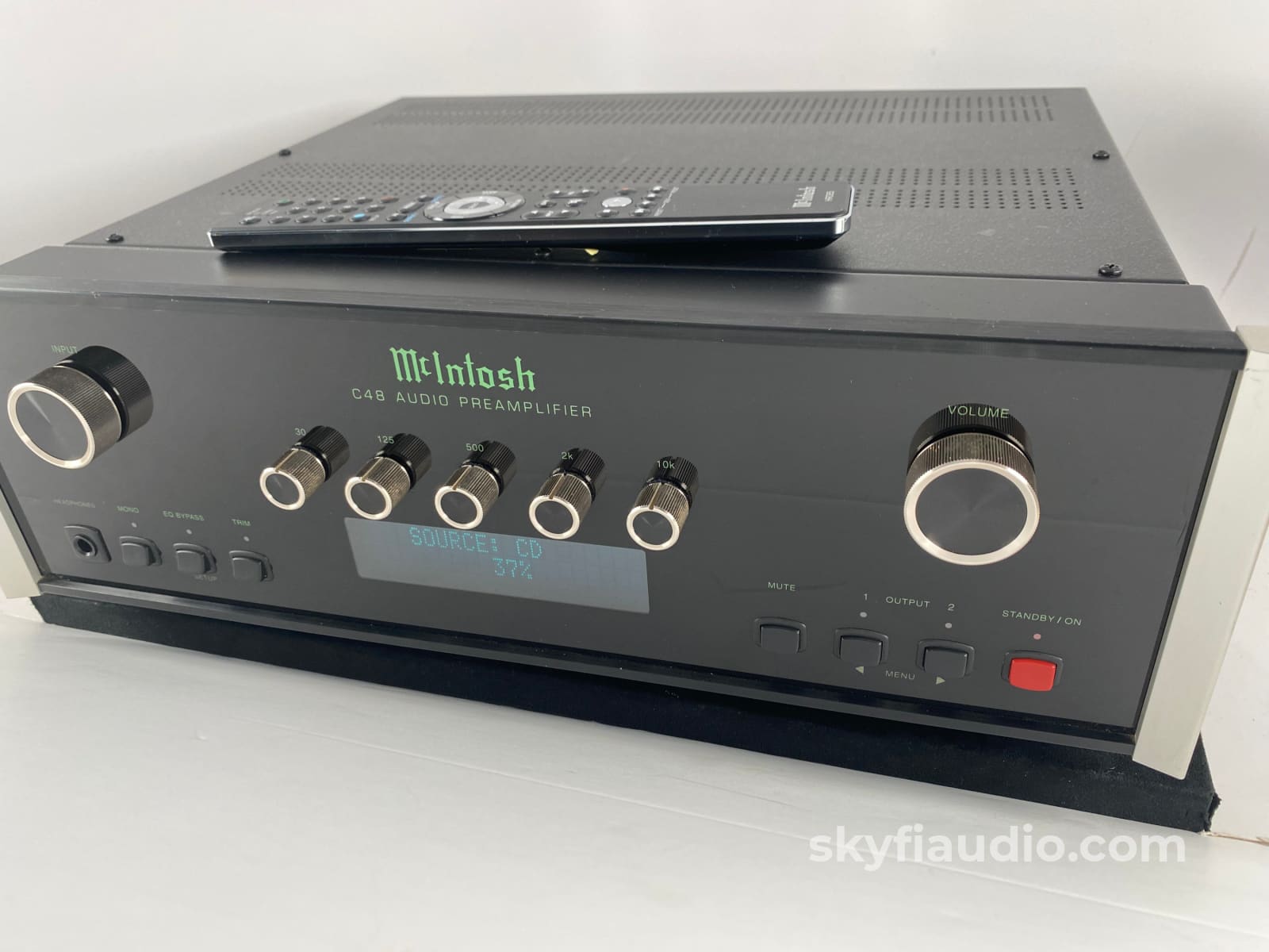 Mcintosh C48 Preamplifier With Built In Dac