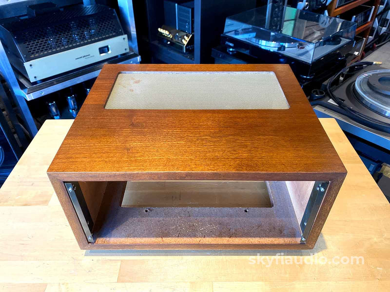 Mcintosh L54 Wood Veneer Cabinet For Large Amplifiers - No Panlocs Accessory